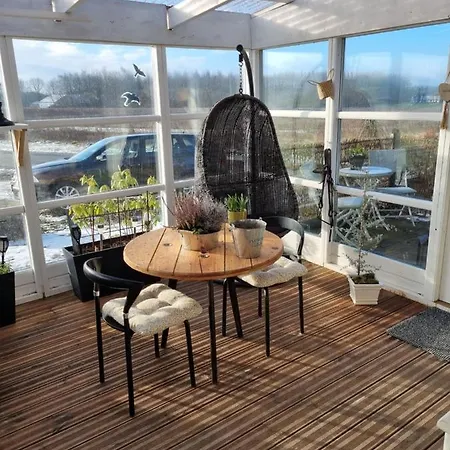 بيت للعطل Marsvinslund