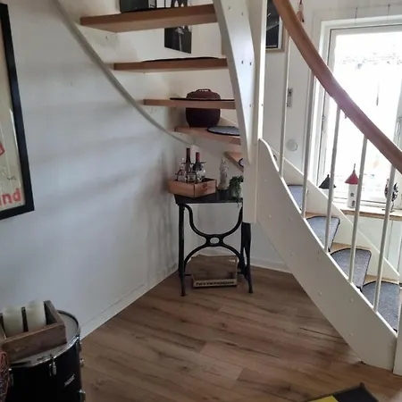 بيت للعطل Marsvinslund *