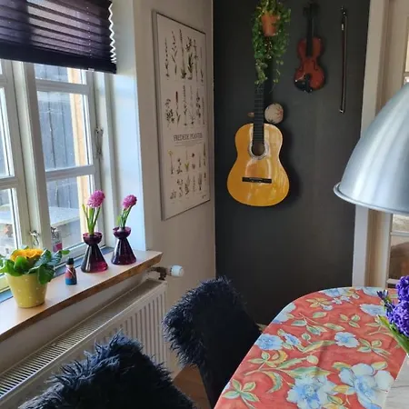 بيت للعطل Marsvinslund